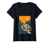 Femme Astronaute se Relaxant Parmi Les Roses Bleues et Le Coucher du Soleil T-Shirt avec Col en V