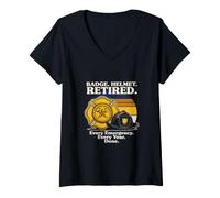 Femme Badge Casque Retired Every Emergency Every Year Done T-Shirt avec Col en V