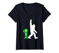 Femme Bigfoot & Alien Conspiracy Theory Bigfoot & Alien T-Shirt avec Col en V