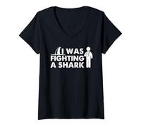 Femme Bras cassé - Histoire de Requin - Humour blessé - Patient T-Shirt avec Col en V