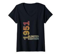 Femme Cadeau d'anniversaire 74 ans pour hommes et femmes nés en 1951 T-Shirt avec Col en V