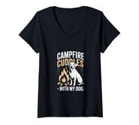 Femme Câlins au feu de Camp avec Mon Chien Amateur de Camping T-Shirt avec Col en V