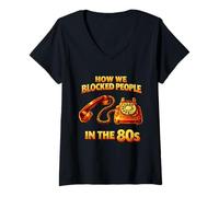 Femme C'est drôle de Voir Comment Nous Avons bloqué des Gens dans Le Classique des années 80 Distressed T-Shirt avec Col en V
