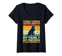 Femme Chien Terre-Neuve Retro - Famille, Liberté, et Mon Ours Noir T-Shirt avec Col en V
