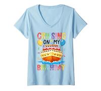 Femme Croisière sur Mon Bateau de gâteau d'anniversaire T-Shirt avec Col en V