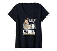 Femme Currently reading under feline supervision T-Shirt avec Col en V