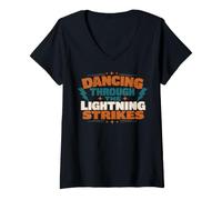 Femme Dancing Through The Lightning Strikes Graphic T-Shirt avec Col en V