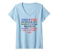 Femme Democracy Doesn't Fear Protest Dictators Do No Kings America T-Shirt avec Col en V