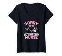 Femme Désolé, ce Gars est déjà Pris par Une infirmière Intelligente et Sexy T-Shirt avec Col en V