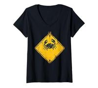 Femme Distressed Crab Warning Sign Ocean Beach T-Shirt avec Col en V