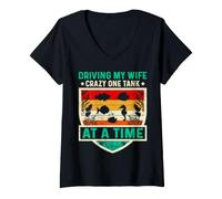 Femme Driving My Wife Crazy One Tank At A Time T-Shirt avec Col en V