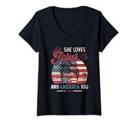 Femme Elle aime Jésus et l'Amérique aussi. 4 juillet, Christian Lover T-Shirt avec Col en V