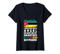 Femme Funny Smartass Mozambican Boyfriend Mozambique Flag T-Shirt avec Col en V