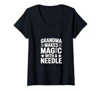 Femme Grandma Makes Magic with A Needle Couture Humour T-Shirt avec Col en V