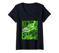 Femme Green Kicks Rule Everything Around Me Graphique Vert T-Shirt avec Col en V