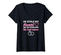 Femme He Stole My Heart So I'm Stealing His Last Name T-Shirt avec Col en V