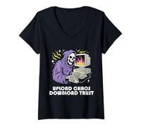 Femme Hors-la-loi numérique dans la saisie de masque derrière le moniteur sombre T-Shirt avec Col en V
