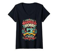 Femme Il a commencé comme Un Passe-Temps Inoffensif n'avait Aucune idée qu'il viendrait Loin T-Shirt avec Col en V