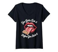 Femme Inscription Amusante « Lick It Before You Stick It » - Blague pour Homme et Femme T-Shirt avec Col en V
