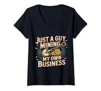 Femme Just A Guy Mining My Own Business Cryptocurrency Joke - T-Shirt avec Col en V