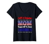 Femme Just A Regular Mom Trying Not to Raise Liberals for Moms T-Shirt avec Col en V