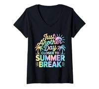 Femme Just Another Day Closer to Summer Break T-Shirt avec Col en V