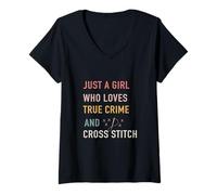 Femme Juste Une Fille Qui Aime True Crime et Cross Stitch T-Shirt avec Col en V