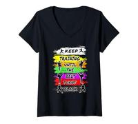 Femme Keep Training Until The Belt Turns Black Retro Karate T-Shirt avec Col en V