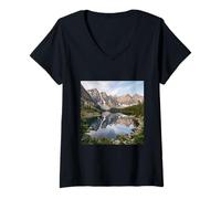 Femme Lac Alpin Montagne Reflection Valley Paysage Photographie T-Shirt avec Col en V