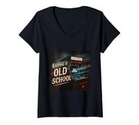 Femme Machine d'arcade Keeping It Old School Retro Gaming T-Shirt avec Col en V