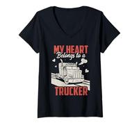 Femme Mon cœur Appartient à Un Chauffeur de Camionneur Qui Conduit Un Semi-Camion T-Shirt avec Col en V