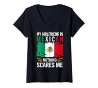 Femme My Girlfriend is Mexican Nothing Scares Me Mexico Flag T-Shirt avec Col en V