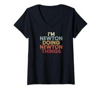 Femme Newton Name Newton Personalized Name First Given T-Shirt avec Col en V