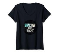 Femme Ombre et lumière audacieuses pour un look frappant T-Shirt avec Col en V