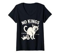 Femme Pas de chat en chemise de roi depuis 1776 en Amérique lors d'une manifestation patriotique T-Shirt avec Col en V