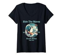 Femme Pingouin Surfing Waves Afrique du Sud Cape Cod Surfs Up Fun T-Shirt avec Col en V