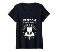 Femme Premier propriétaire de voiture, nouveau chauffeur, étape importante, Ride Pride Independence T-Shirt avec Col en V