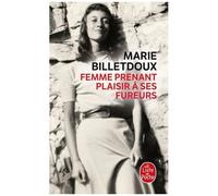 Femme Prenant Plaisir À Ses Fureurs