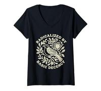 Femme Radicalized by Basic Decency Bold Kindness Statement T-Shirt avec Col en V