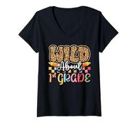 Femme Rentrée des classes Wild About 1st Grade Student Teacher T-Shirt avec Col en V