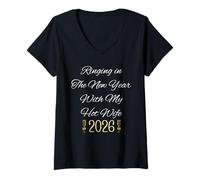 Femme Ringing in New Year for Couple Hot Wife 2026 Celebrate T-Shirt avec Col en V