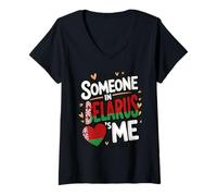 Femme Someone in Belarus Loves Me Heart Flag Love T-Shirt avec Col en V