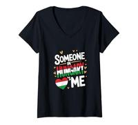 Femme Someone in Hungary Loves Me Hungarian Flag Heart T-Shirt avec Col en V
