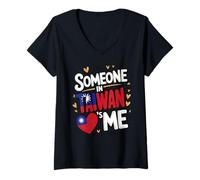 Femme Someone in Taiwan Loves Me Long Distance Heart T-Shirt avec Col en V
