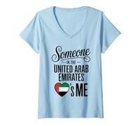 Femme Someone in The United Arab Emirates Loves Me T-Shirt avec Col en V