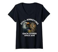 Femme Still Annoying Together Owl Eagle Funny Anniversary 2016 T-Shirt avec Col en V