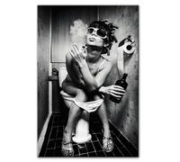 Femme sur les toilettes Affiches et impressions murales Femme avec cigarette Pop Art Toile Noir et Blanc Art mural pour la décoration murale de la maison 60x90cm (24x31in) avec cadre