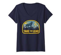 Femme Take The Lead Cub Scout Wolf Pack Akela Outdoor Badge T-Shirt avec Col en V