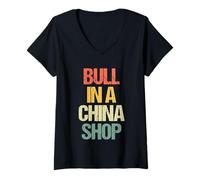 Femme Taureau dans Une Boutique Chinoise - Rétro drôle Dicton Sarcastique Fantaisie T-Shirt avec Col en V