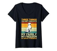 Femme Three Things You Don't Mess with Great Pyrenees Retro Design T-Shirt avec Col en V